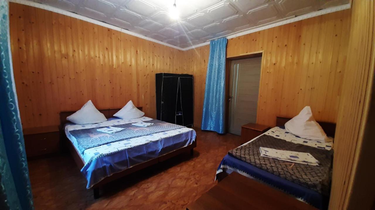Zolotaya buhta 10 Hotel Pizunda Bagian luar foto