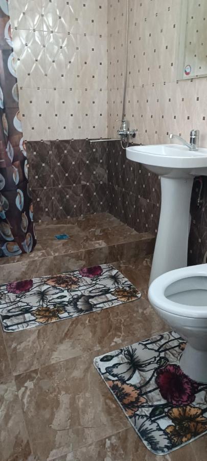 Zolotaya buhta 10 Hotel Pizunda Bagian luar foto